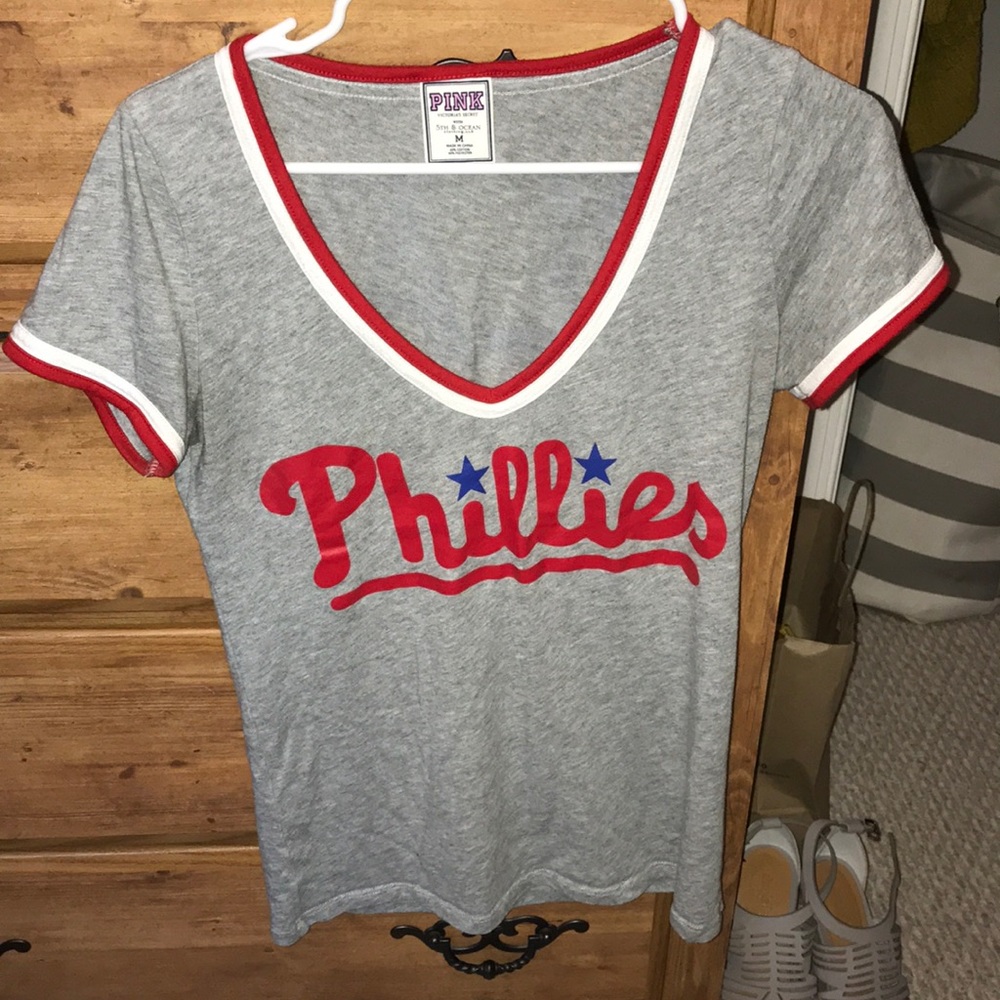 phillies shirt